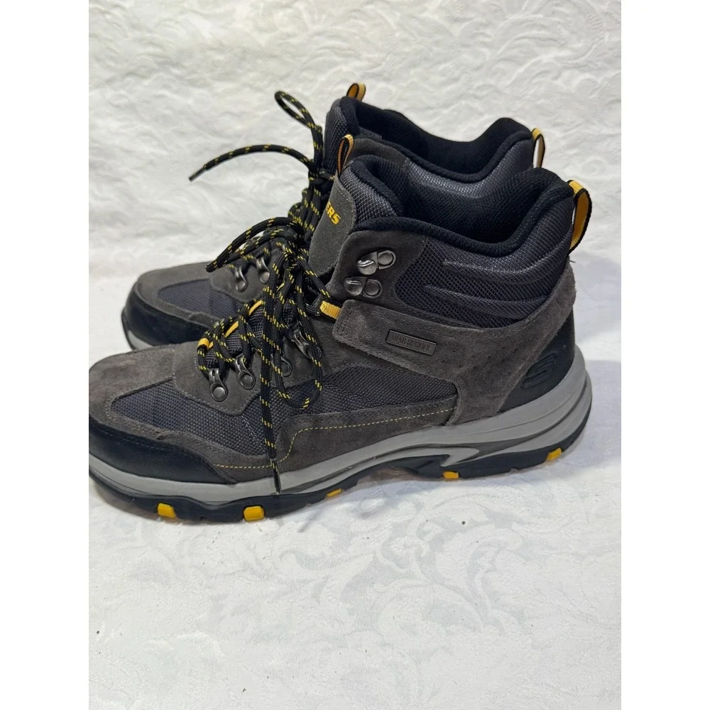 Skechers Relaxed Fit Air Cooled Waterproof Hiking Boots Men's‎ 10.5 Gray